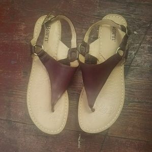 Women size 8 sandals